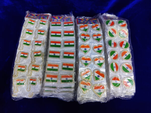 Indian National Flag | Plastic badge with Lapel Pin/Brooch/Badge | Pack of 6 - Image 8